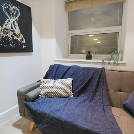 Spacious 1 Bed Apartment 1 Minute Walk From Square นอตติงแฮม ภายนอก รูปภาพ
