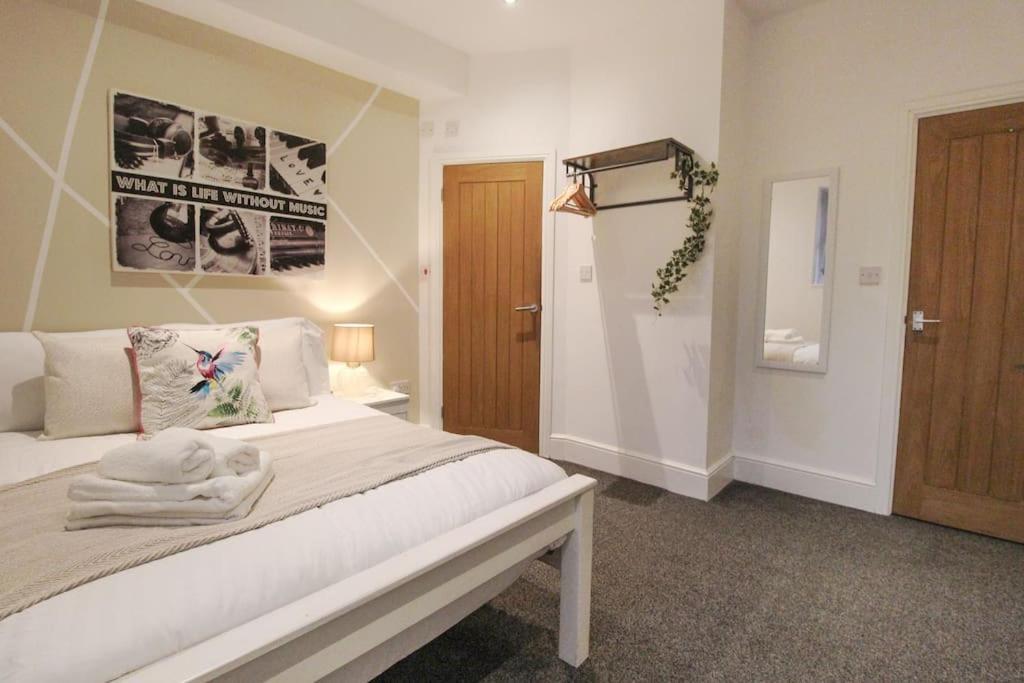 Spacious 1 Bed Apartment 1 Minute Walk From Square นอตติงแฮม ภายนอก รูปภาพ