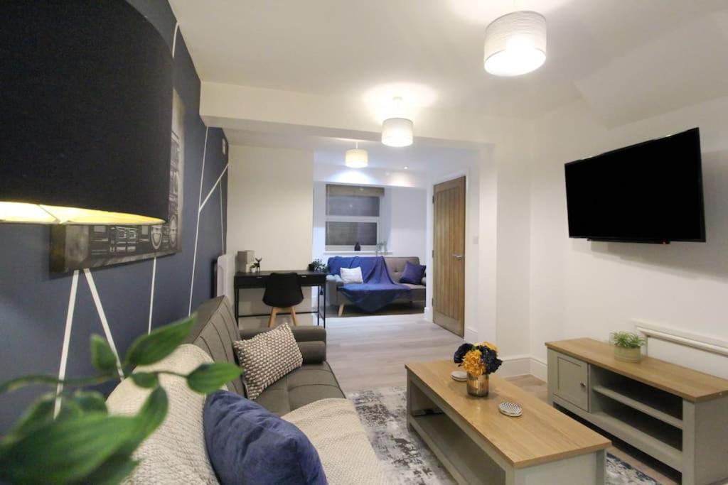 Spacious 1 Bed Apartment 1 Minute Walk From Square นอตติงแฮม ภายนอก รูปภาพ